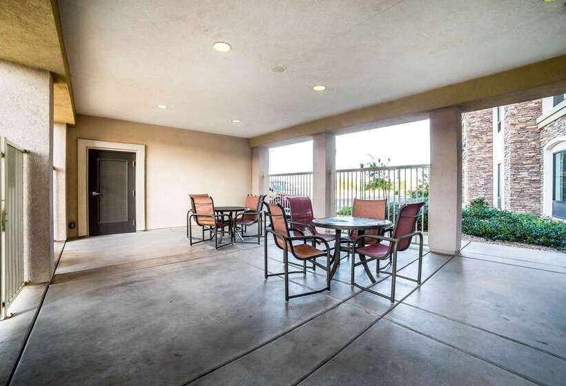 هتل Comfort Inn & Suites Henderson  Las Vegas