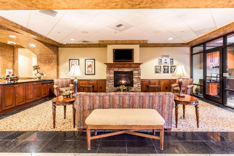 فندق Comfort Inn & Suites Henderson  Las Vegas