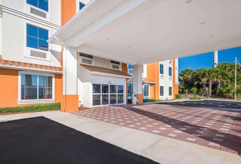 فندق Comfort Inn & Suites Maingate South