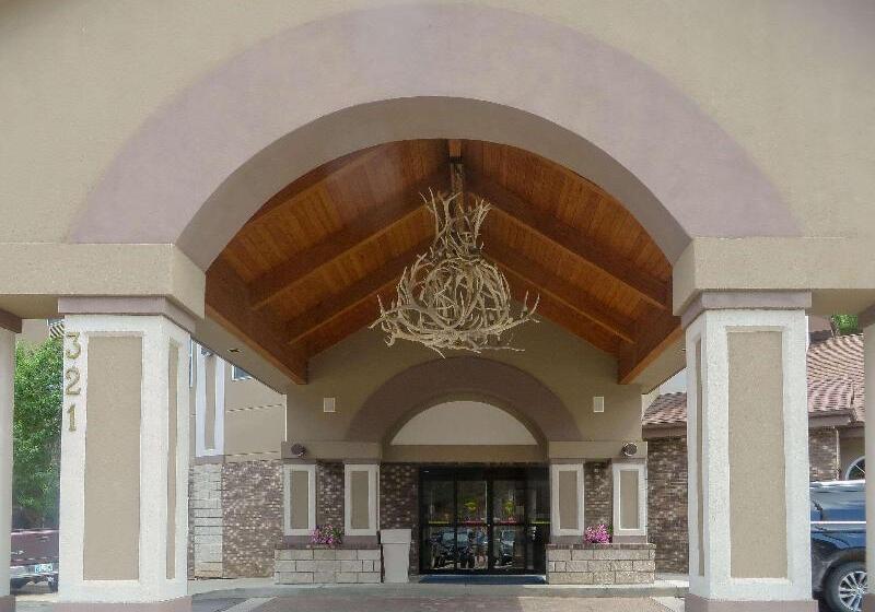 בית מלון כפרי Comfort Inn & Suites Mt. Rushmore