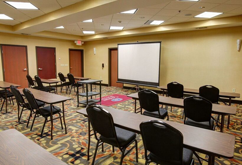 호텔 Comfort Suites Buda   Austin South