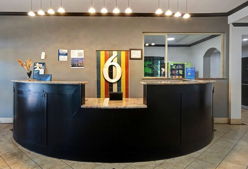 Motel 6 Fort Worth, Tx – I 35 & I 20