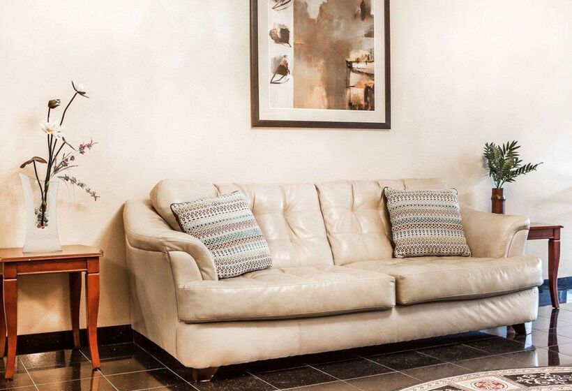 Tapa Hotel, Inn & Suites