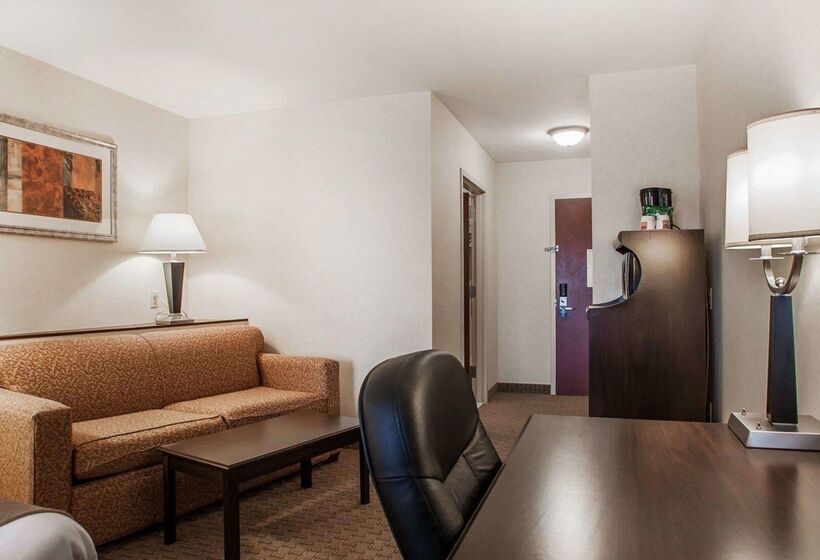 Tapa Hotel, Inn & Suites