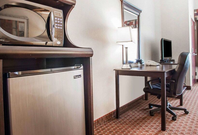 Tapa Hotel, Inn & Suites