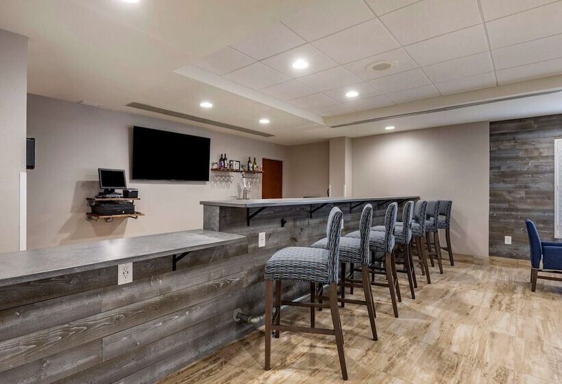 فندق Comfort Suites Near Birkdale Villagehuntersville