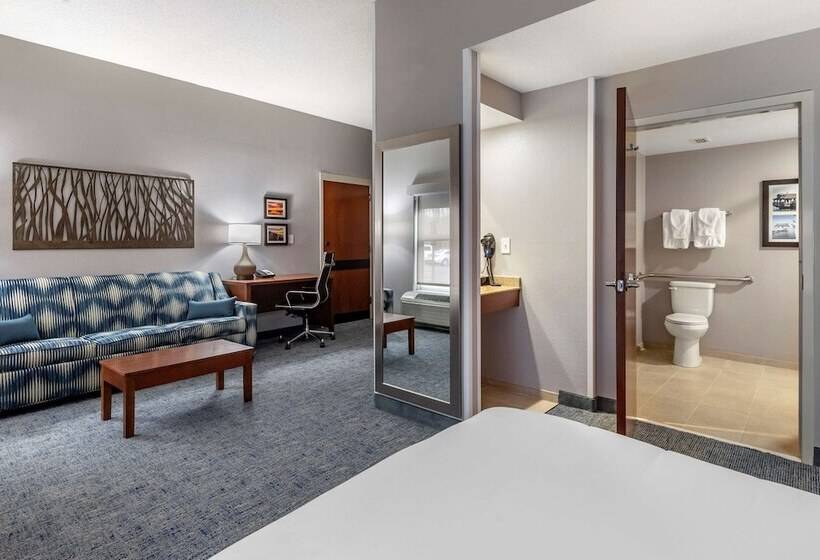 فندق Comfort Suites Near Birkdale Villagehuntersville