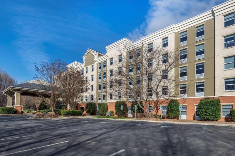 فندق Comfort Suites Near Birkdale Villagehuntersville