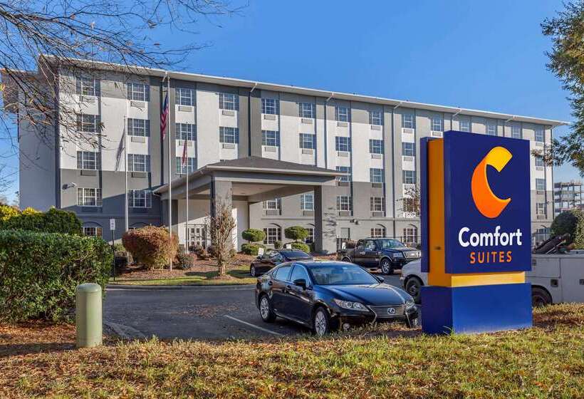 Отель Comfort Suites Pineville  Ballantyne Area