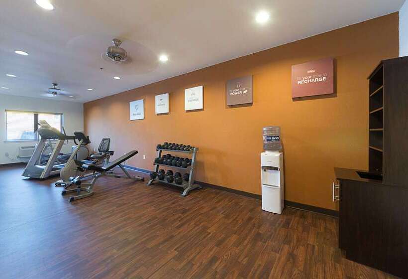 فندق Comfort Suites Beachside