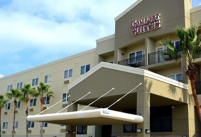 فندق Comfort Suites Beachside
