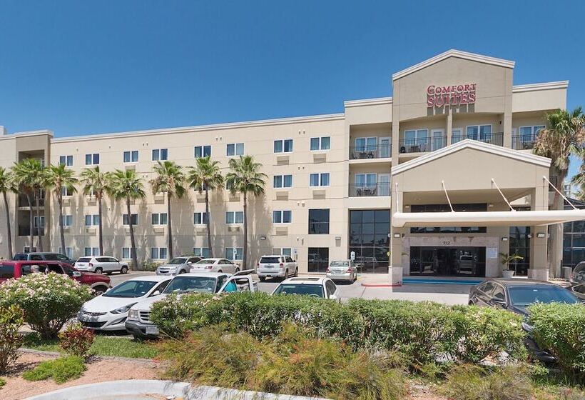 فندق Comfort Suites Beachside