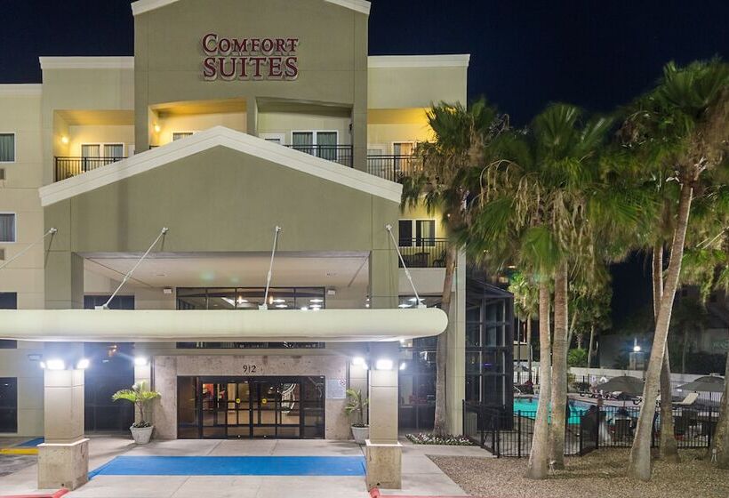 فندق Comfort Suites Beachside