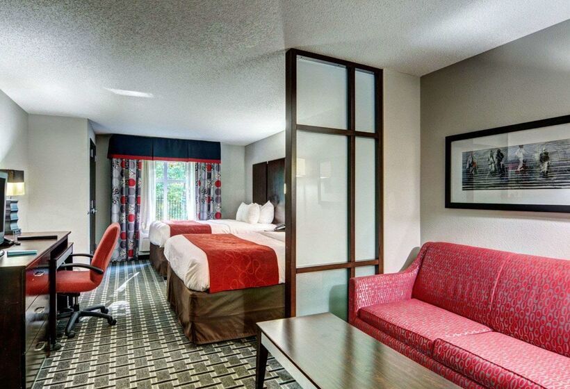 ホテル Comfort Suites Williamsburg Historic Area