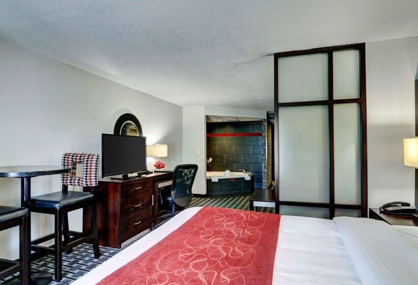 ホテル Comfort Suites Williamsburg Historic Area