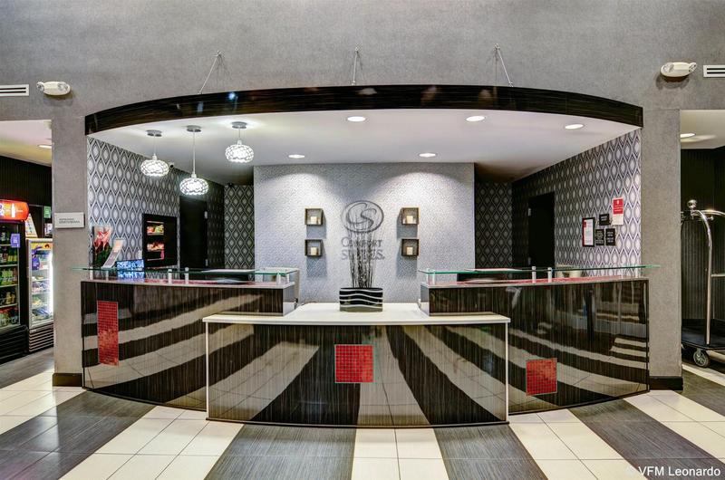 ホテル Comfort Suites Williamsburg Historic Area