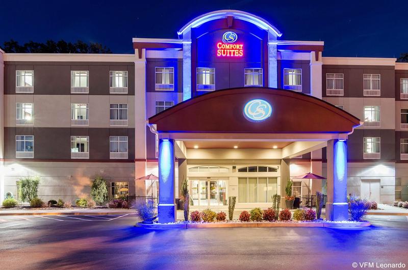ホテル Comfort Suites Williamsburg Historic Area