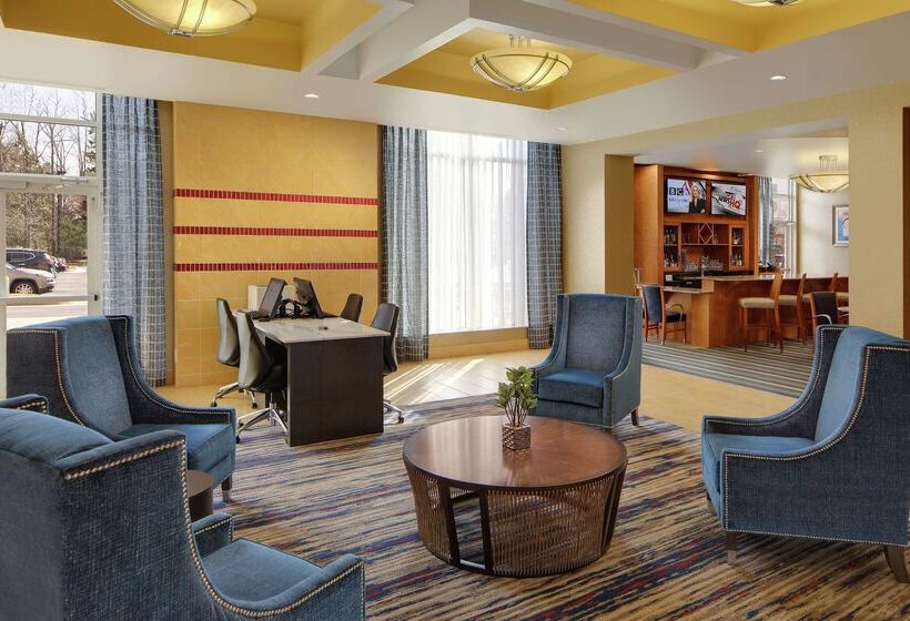 호텔 Doubletree By Hilton Richmond Airport