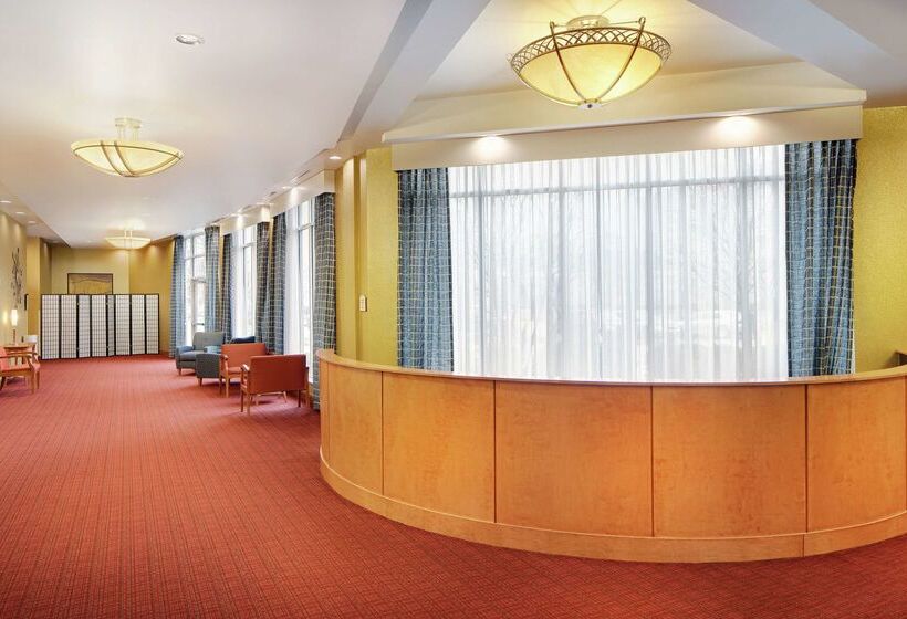 호텔 Doubletree By Hilton Richmond Airport