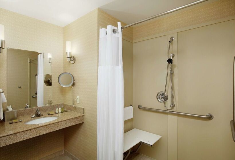 호텔 Doubletree By Hilton Richmond Airport