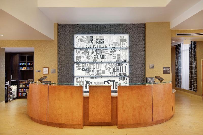 호텔 Doubletree By Hilton Richmond Airport