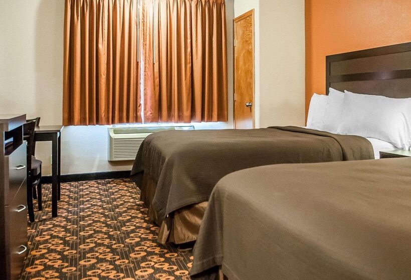 Отель Econo Lodge Inn & Suites