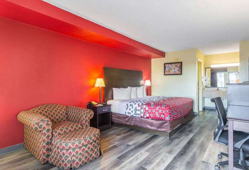 فندق Econo Lodge & Suites Clarksville