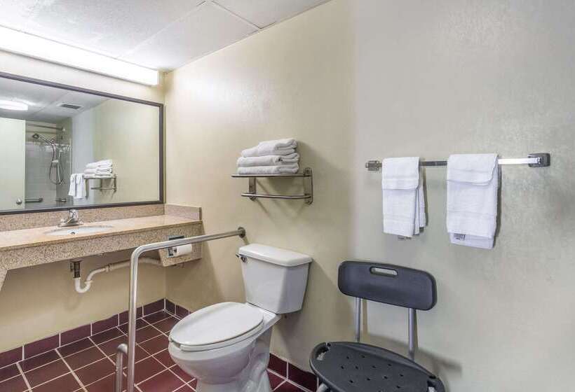 فندق Econo Lodge & Suites Clarksville