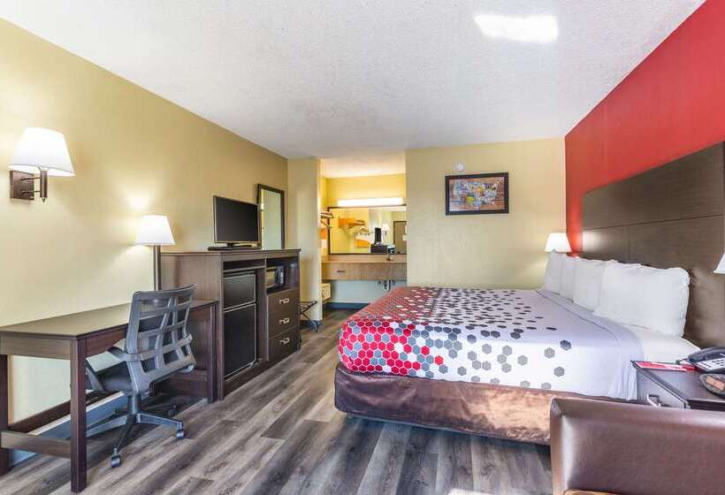 فندق Econo Lodge & Suites Clarksville