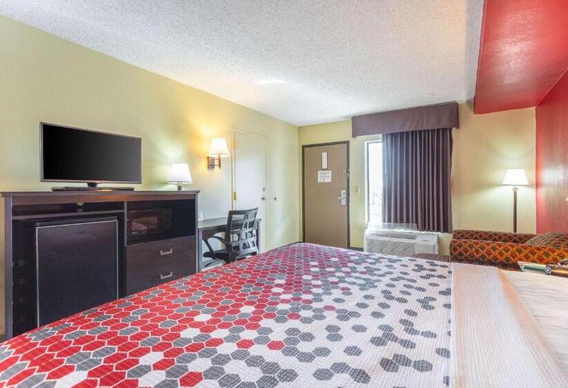 فندق Econo Lodge & Suites Clarksville