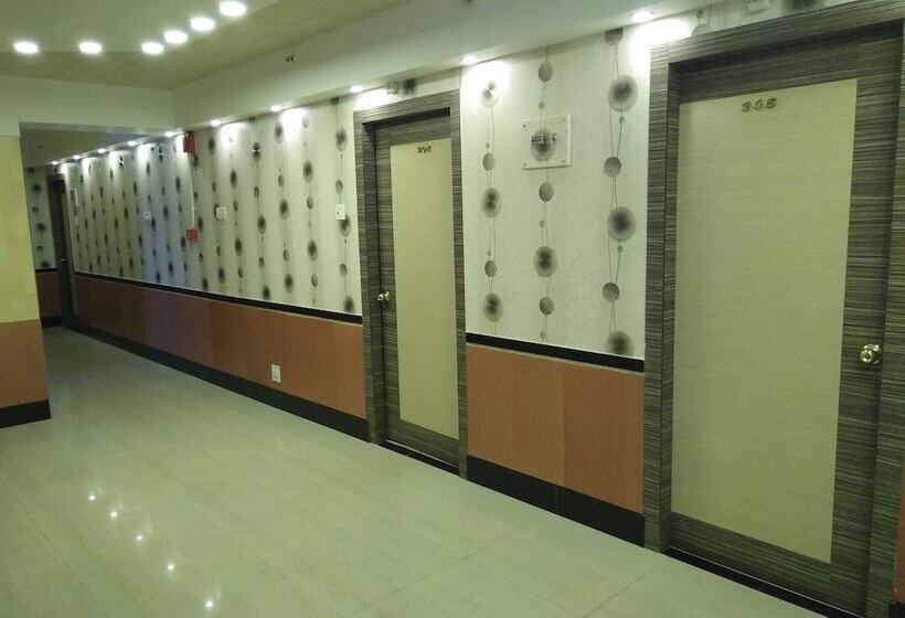 בית מלון כפרי Executive Tower