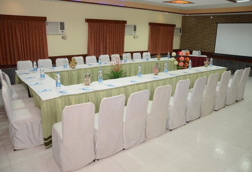 בית מלון כפרי Executive Tower