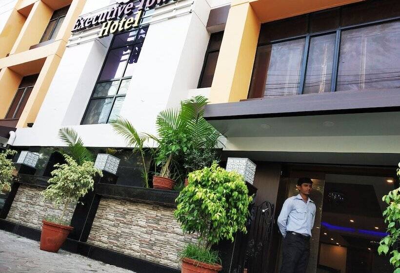 בית מלון כפרי Executive Tower