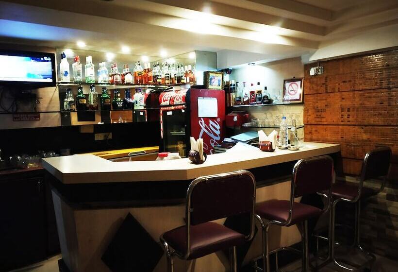 בית מלון כפרי Executive Tower