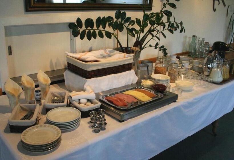 호텔 Furulund Pensjonat