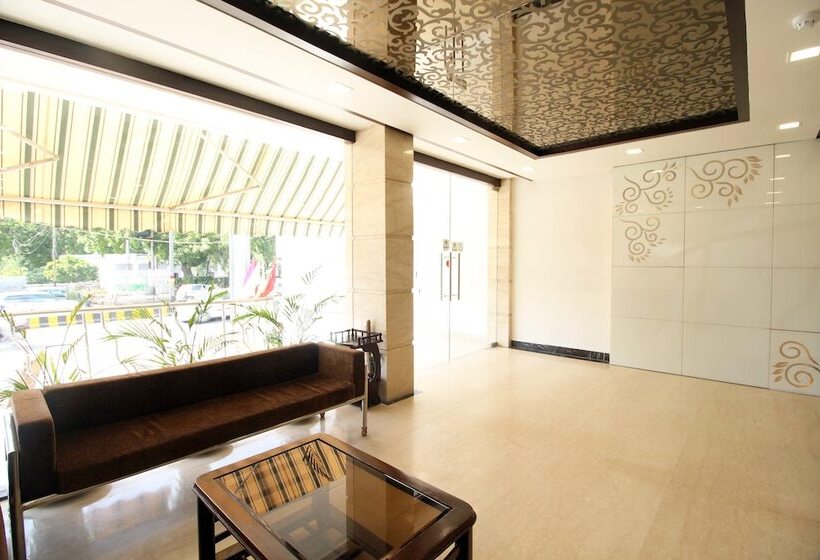 ホテル Genx Usha Kiran Agra