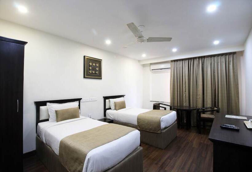 ホテル Genx Usha Kiran Agra