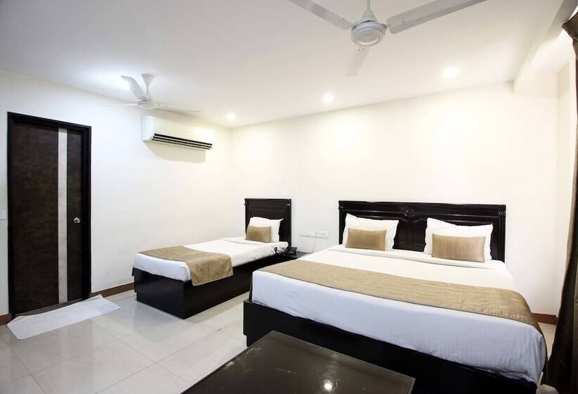 ホテル Genx Usha Kiran Agra