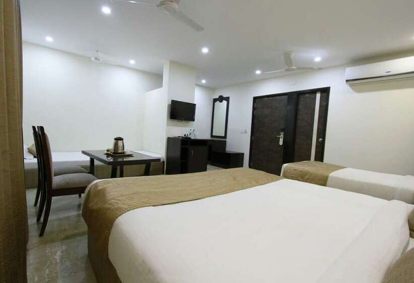 ホテル Genx Usha Kiran Agra