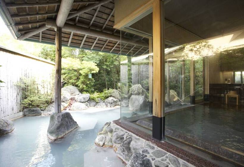 هتل Unzen Hanzuiryo By Onko Chishin