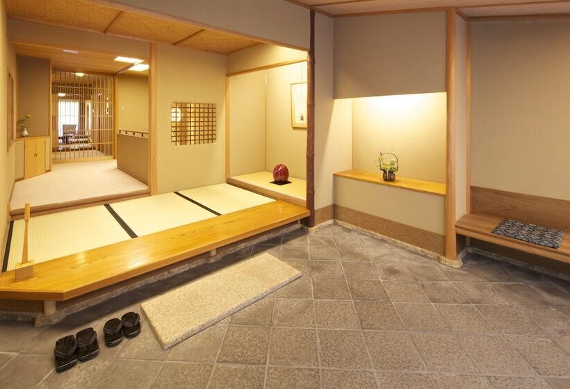 هتل Unzen Hanzuiryo By Onko Chishin