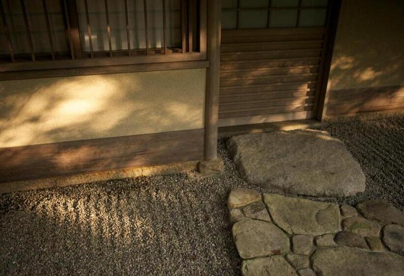 هتل Unzen Hanzuiryo By Onko Chishin