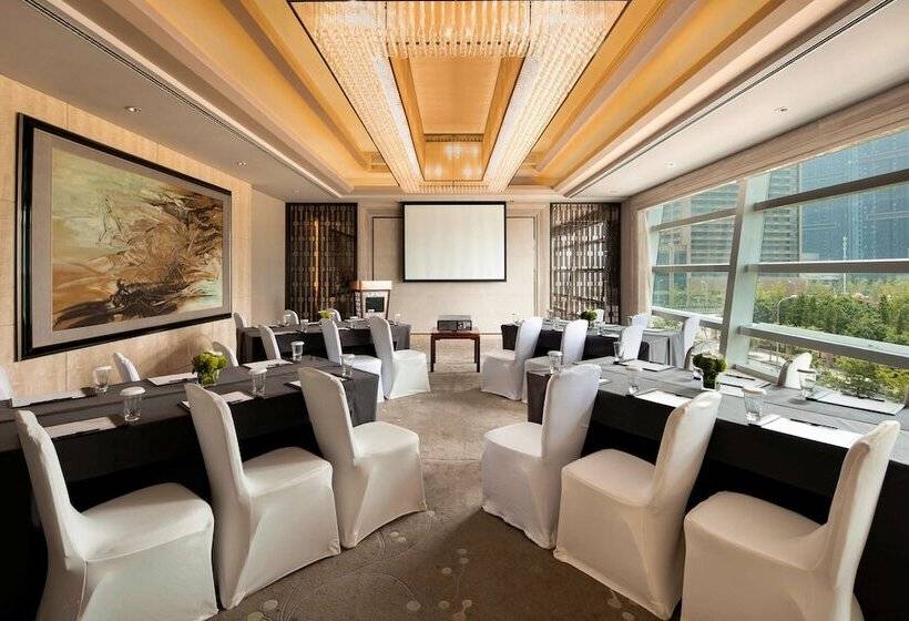 בית מלון כפרי Hilton Dalian