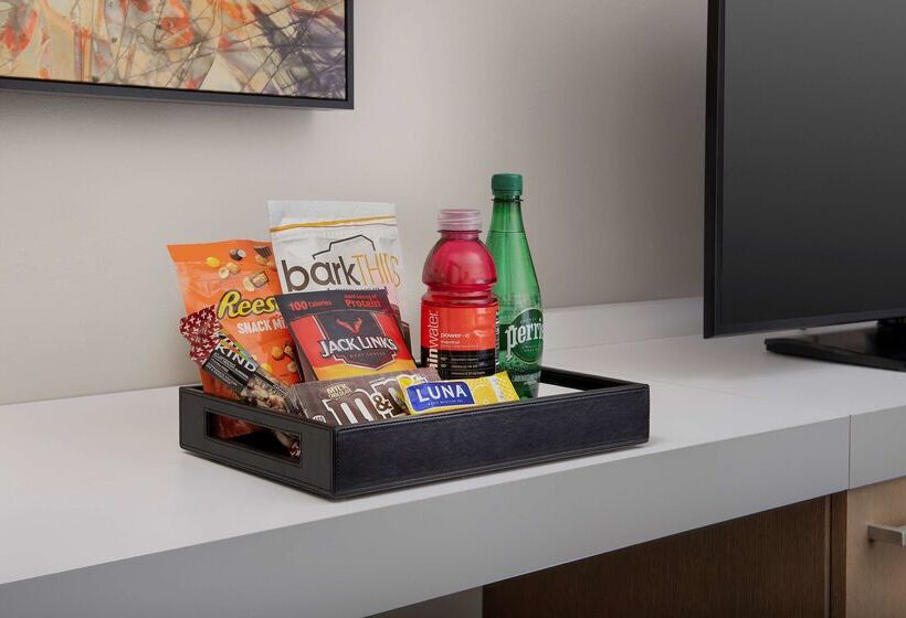 هتل Hilton Garden Inn Columbia Airport