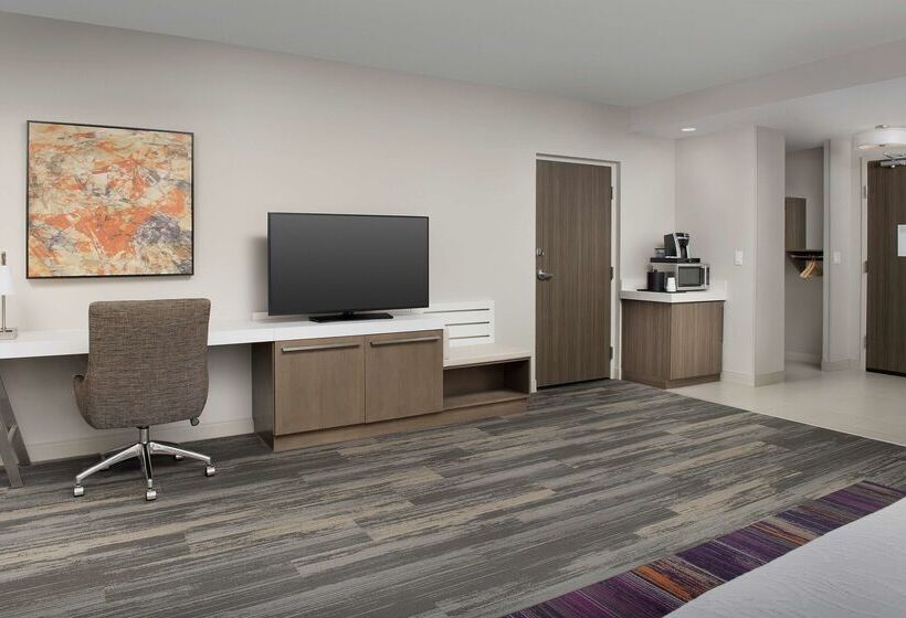 هتل Hilton Garden Inn Columbia Airport