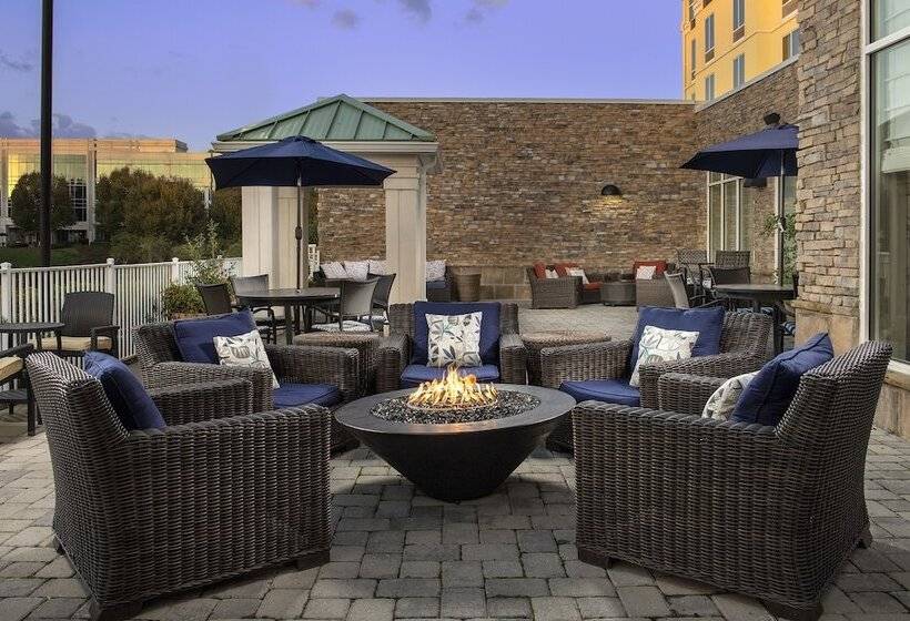 هتل Hilton Garden Inn Columbia Airport