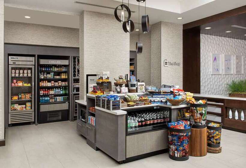 هتل Hilton Garden Inn Columbia Airport