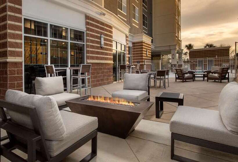هتل Hilton Garden Inn Columbia Airport