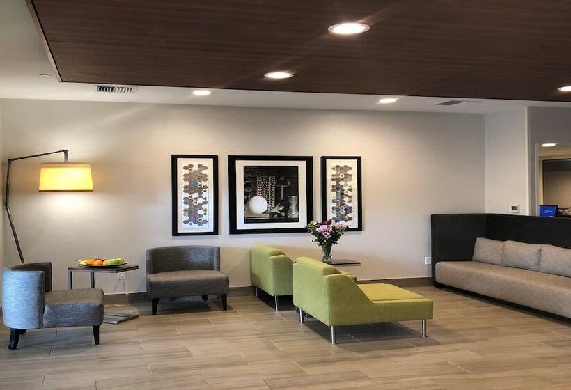 Holiday Inn Express Hotel & Suites Albany, An Ihg