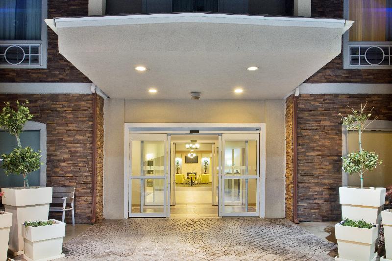 Holiday Inn Express Hotel & Suites Alvarado, An Ihg